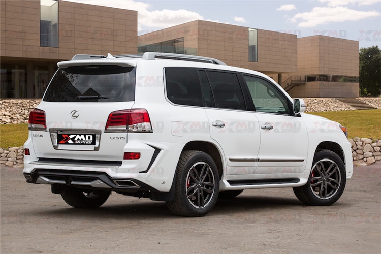 LexusLX570_Alligator_white_web02