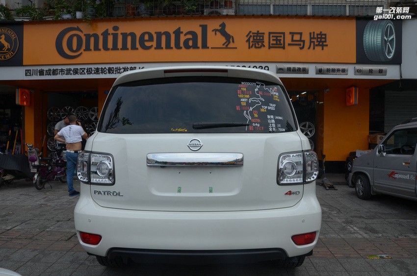 日產(chǎn) 途樂 換裝18寸越野輪轂 配285 65 18 (12)