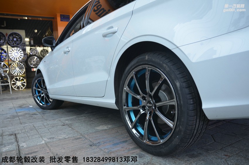 奧迪A3 升級18寸K310 黑電鍍藍邊 (14)