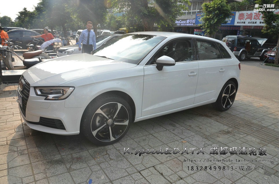 奧迪A3 升級(jí)18寸 雅泛迪 刀鋒輪轂 黑色車面 (11)