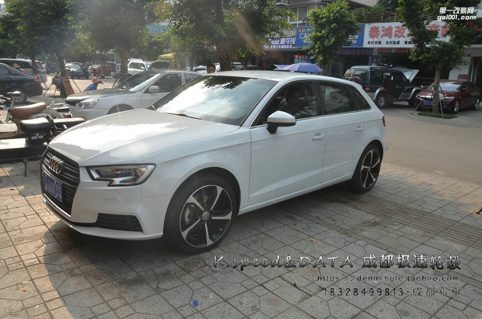 奧迪A3 升級(jí)18寸 雅泛迪 刀鋒輪轂 黑色車面 (15)
