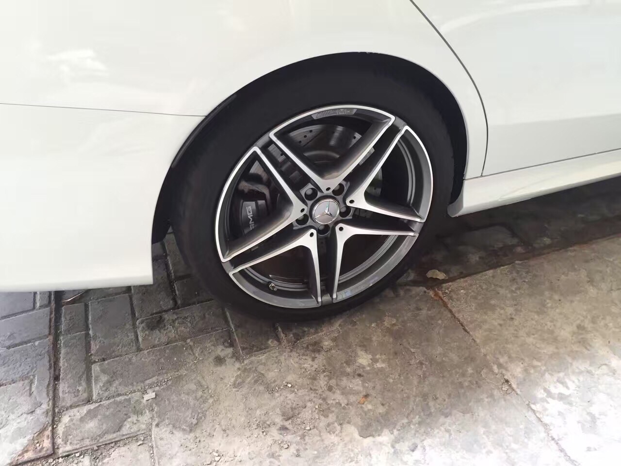 奔馳AMG C63刷ECU調(diào)教 太猛了