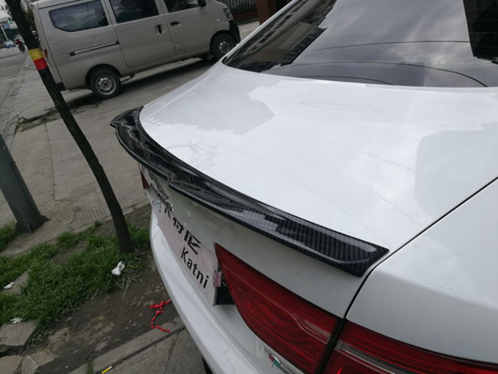 成都捷豹XE改裝碳纖前唇后唇尾翼