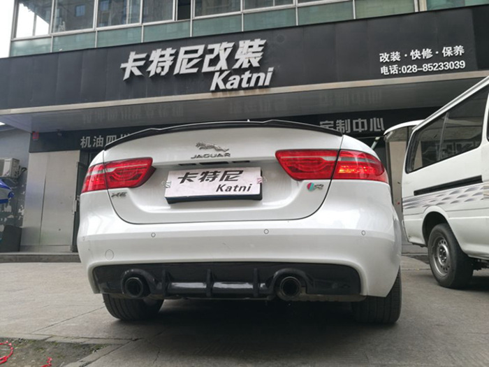 成都捷豹XE改裝碳纖前唇后唇尾翼