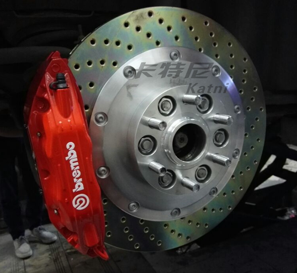 凱迪拉克SRX改裝Brembo前六后四剎車套件
