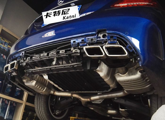 奔馳新C級(jí)W205改裝AMG四出排氣管
