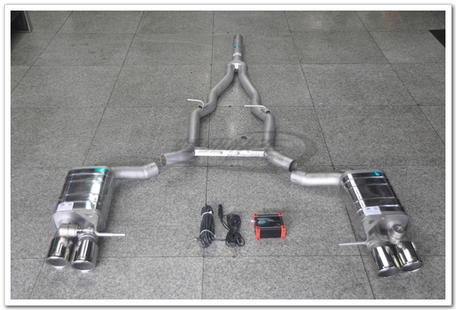 宝马525改装雷鸟排气带阀门四出中尾段