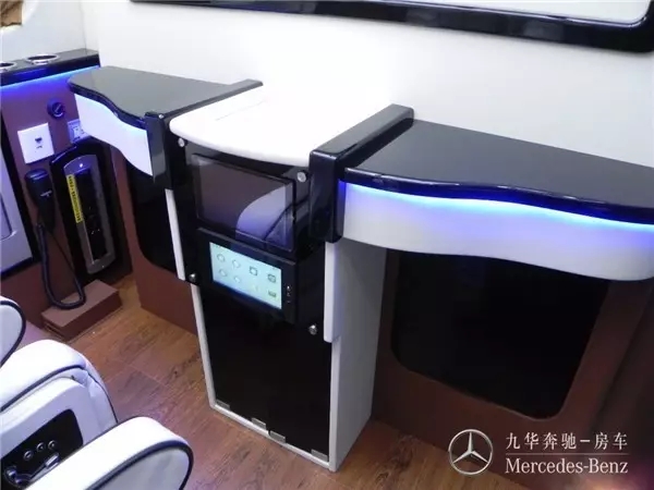 九華房車—奔馳斯賓特圖片 九華房車—奔馳斯賓特圖片