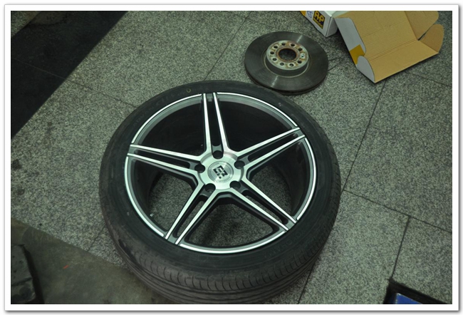 大眾CC剎車制動(dòng)/輪轂輪胎/排氣尾喉改裝