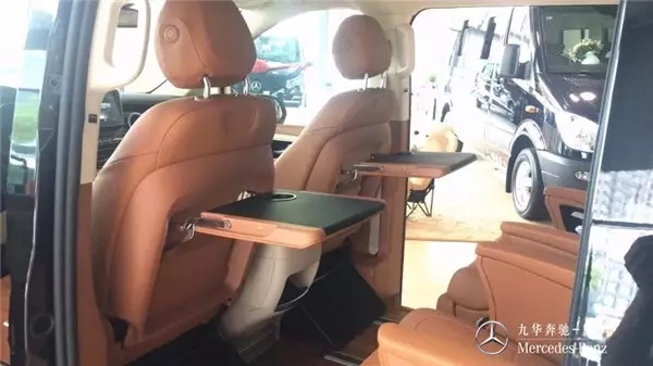 九華房車—商務房車