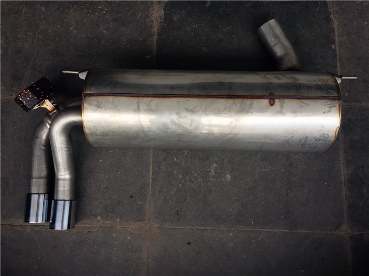 寶馬320改裝MP尾段排氣M3前杠MP后杠側裙碳纖尾翼HSR頭段