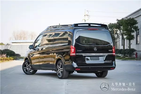 九華房車—奔馳商務房車