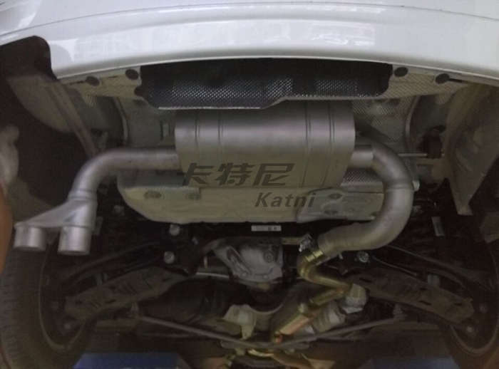 成都寶馬220排氣改裝雙邊排氣
