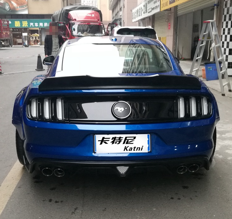 成都野馬包圍改裝Robot寬體大包圍
