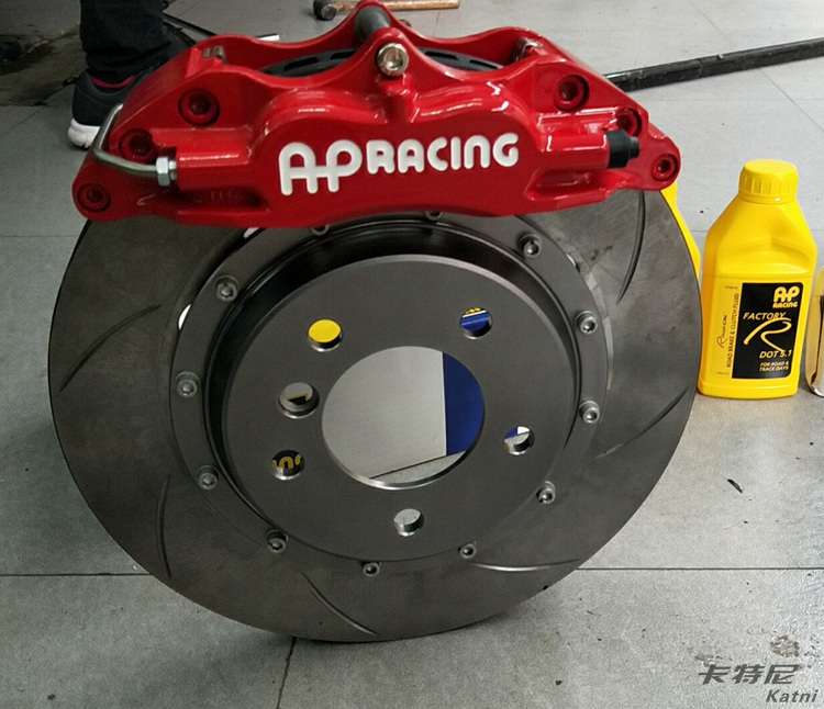 成都寶馬328剎車改裝AP5200剎車套件