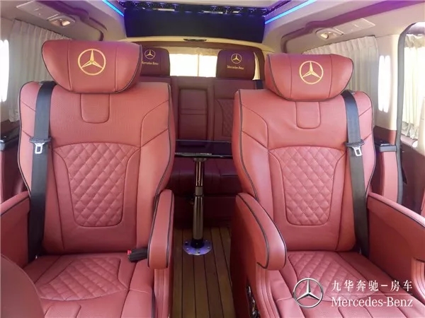 九華房車—奔馳V級(jí)房車