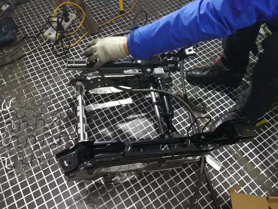 艾力紳全車座椅包覆水印 (2).jpg