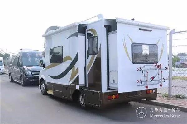 奔馳旅居房車
