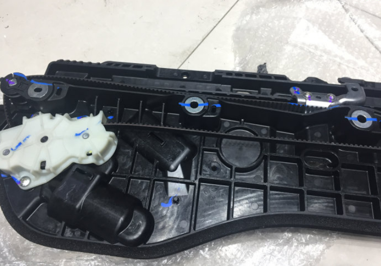 別克gl8電動中門改裝