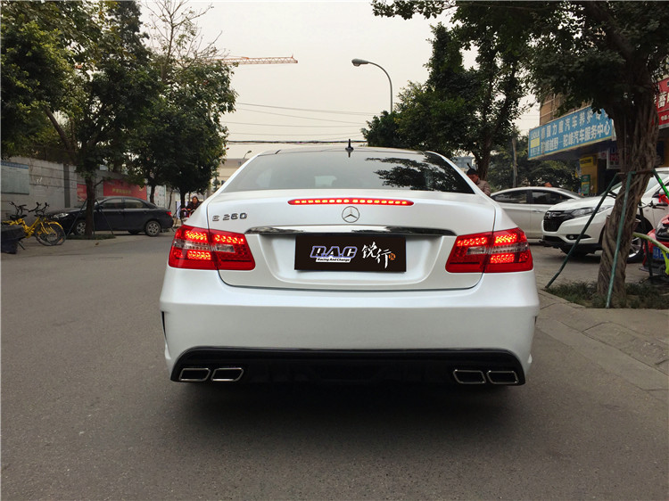 奔馳E260改裝PD大包圍MRG中尾段排氣