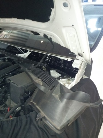 濟(jì)寧市專業(yè)汽車音響改裝鄒城大班汽車音響改裝途安L隔音降噪工程 1522314060220680.jpg