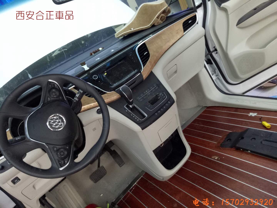 別克gl8改裝米地板 (3).jpg