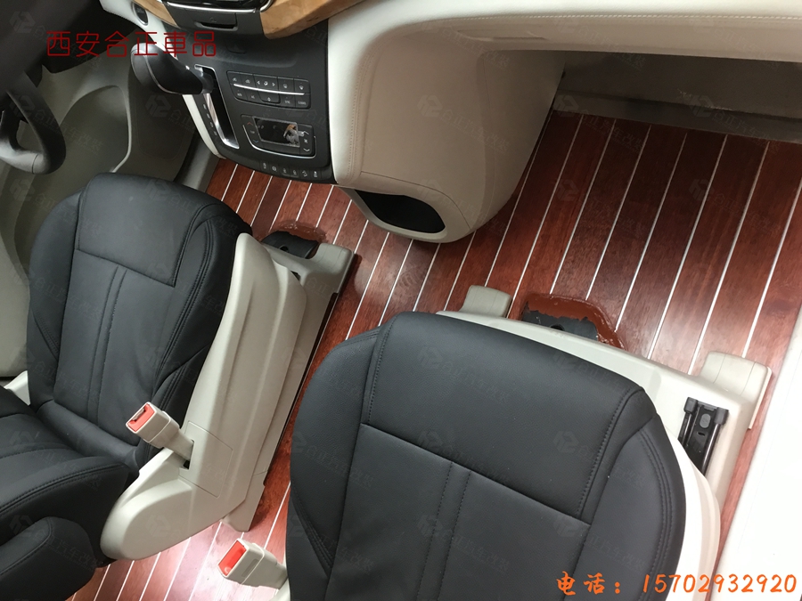 別克gl8改裝米地板 (12).JPG