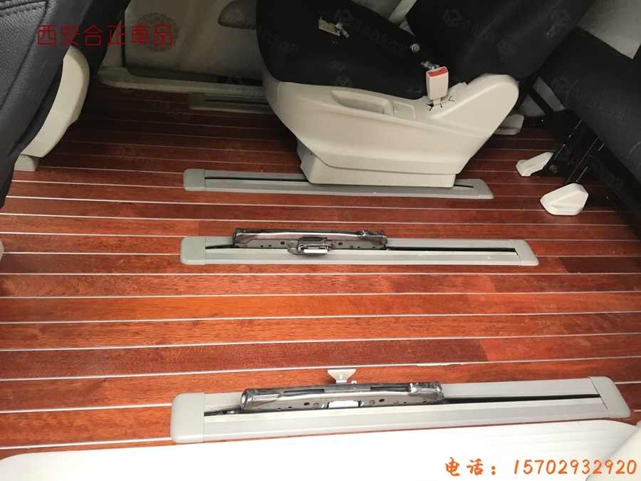 別克gl8改裝米地板 (16).JPG