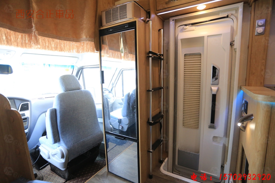 亞特房車內(nèi)飾改裝 (13).jpg