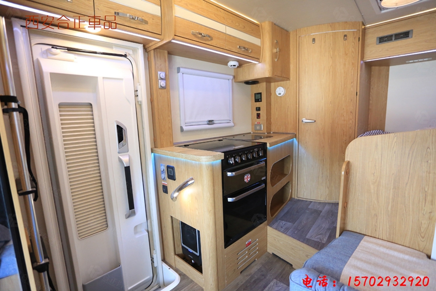 亞特房車內(nèi)飾改裝 (20).jpg