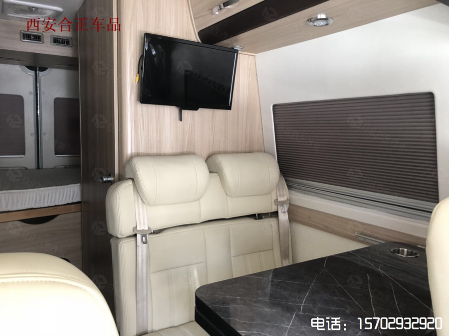 大通V80改房車內(nèi)飾 (7).jpg