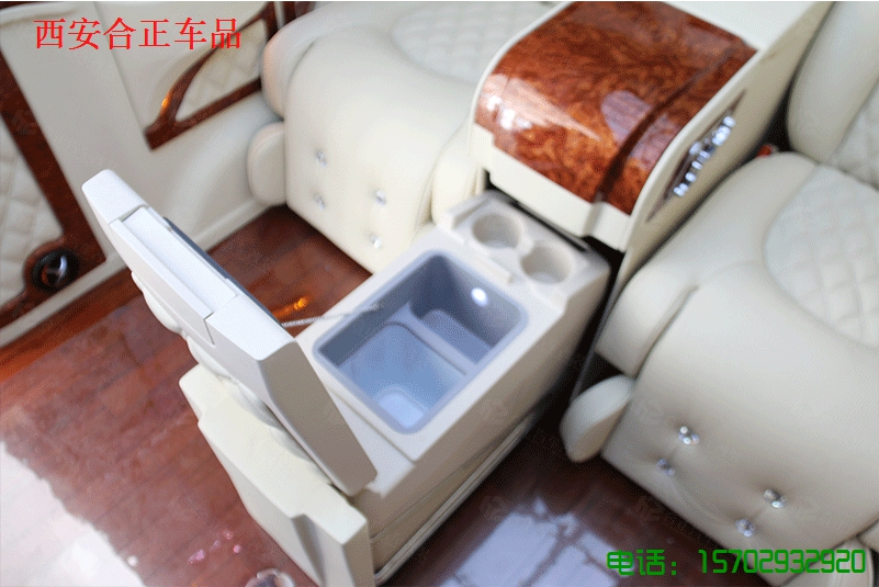 奔馳賓斯特內(nèi)飾改裝