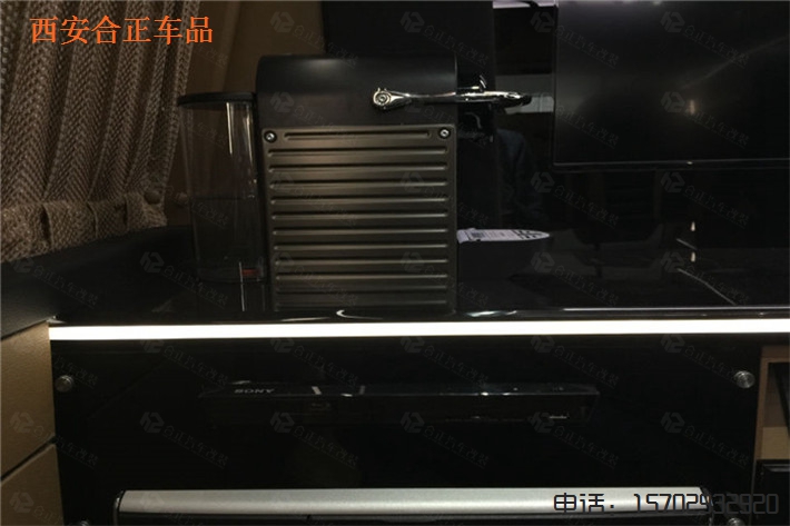奔馳威霆改裝移動商務(wù)車
