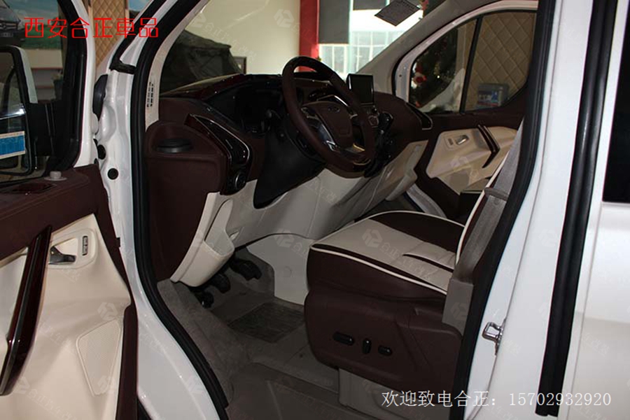福特途睿歐內(nèi)飾改裝 (2).JPG
