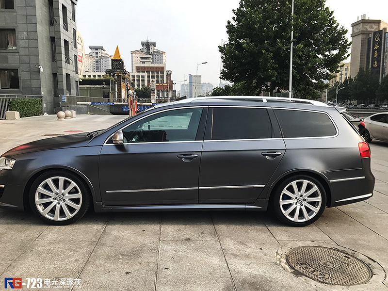 大眾R36汽車(chē)改色,大眾R36改色貼膜,大眾R36車(chē)身改色,大眾R36汽車(chē)改色加盟