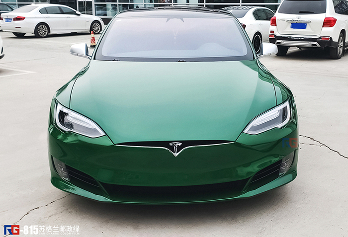 特斯拉models汽車改色,汽車改色貼膜,車身改色,汽車改色加盟,RG瑞集改色貼膜,汽車改色培訓(xùn)