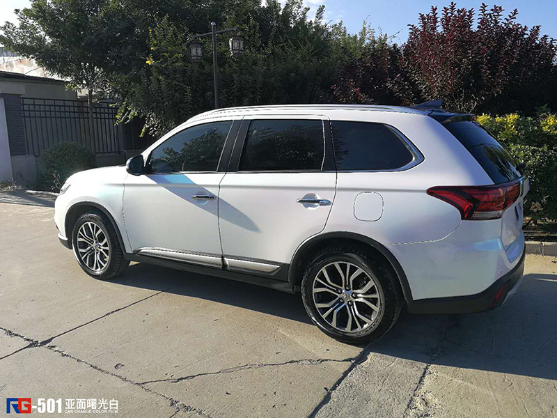 車身改色貼膜,三菱汽車車身改色,英國RG瑞集汽車車身改色貼膜,汽車改色貼膜,汽車改色