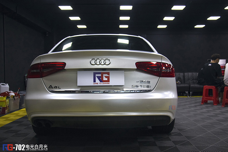 奧迪A4L汽車車身改色貼膜,奧迪汽車車身改色貼膜,英國(guó)RG瑞集汽車車身改色貼膜
