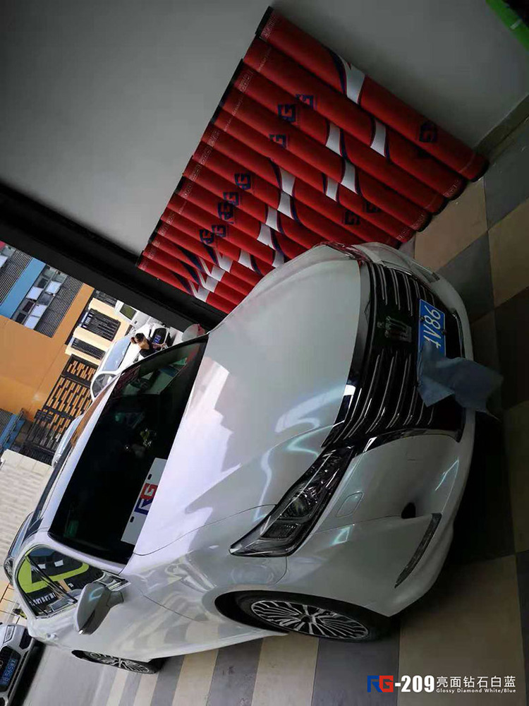 豐田車身改色貼膜,豐田皇冠汽車改色,英國RG瑞集汽車改色膜,汽車改色貼膜,汽車改色