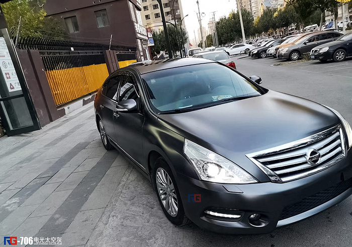 日產(chǎn)天籟汽車改色,日產(chǎn)車身改色,汽車改色盟,RG瑞集汽車改色貼膜,汽車改色培訓(xùn)