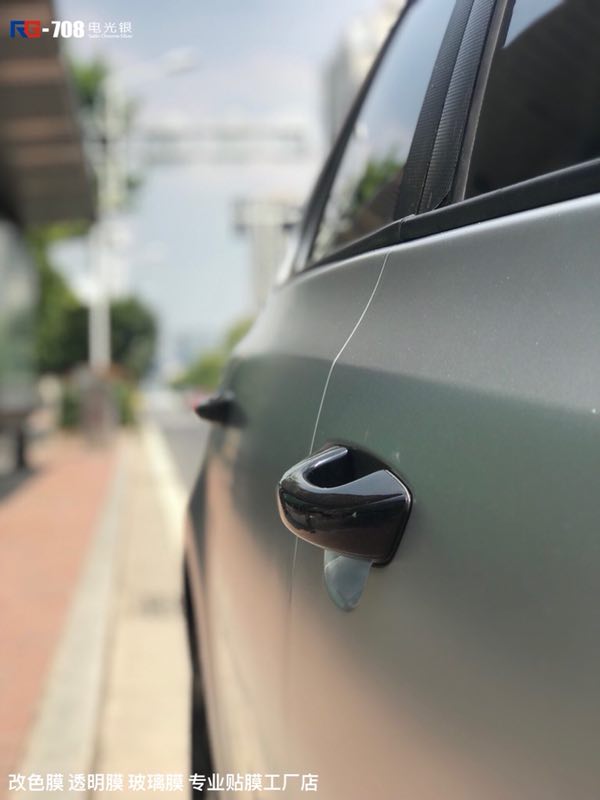 大眾高爾夫汽車改色,大眾車身改色,汽車改色加盟,RG瑞集汽車改色貼膜,汽車改色培訓(xùn)