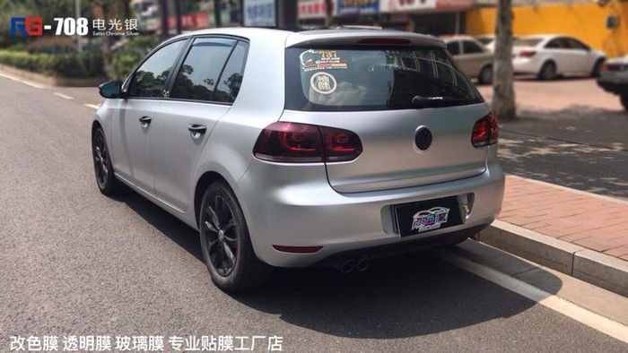 大眾高爾夫汽車改色,大眾車身改色,汽車改色加盟,RG瑞集汽車改色貼膜,汽車改色培訓(xùn)
