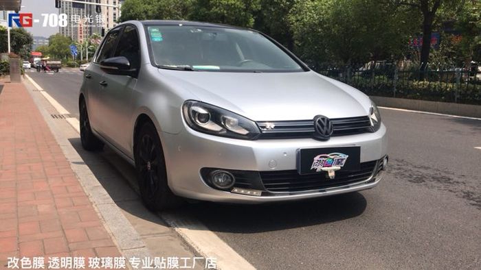 大眾高爾夫汽車改色,大眾車身改色,汽車改色加盟,RG瑞集汽車改色貼膜,汽車改色培訓(xùn)