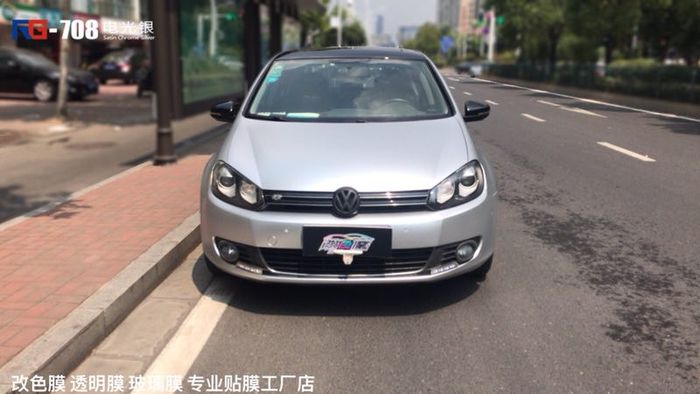 大眾高爾夫汽車改色,大眾車身改色,汽車改色加盟,RG瑞集汽車改色貼膜,汽車改色培訓(xùn)