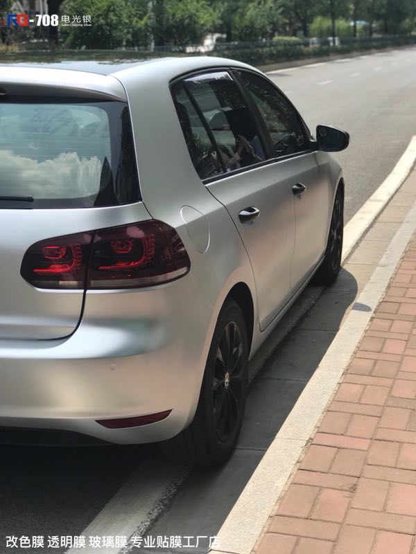 大眾高爾夫汽車改色,大眾車身改色,汽車改色加盟,RG瑞集汽車改色貼膜,汽車改色培訓(xùn)