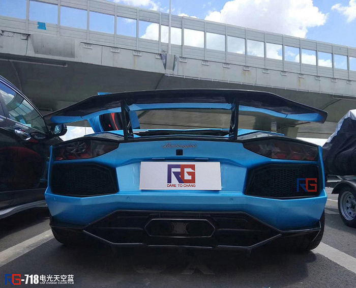 蘭博基尼汽車改色,車身改色,汽車改色加盟,RG瑞集汽車改色貼膜,汽車改色培訓(xùn)