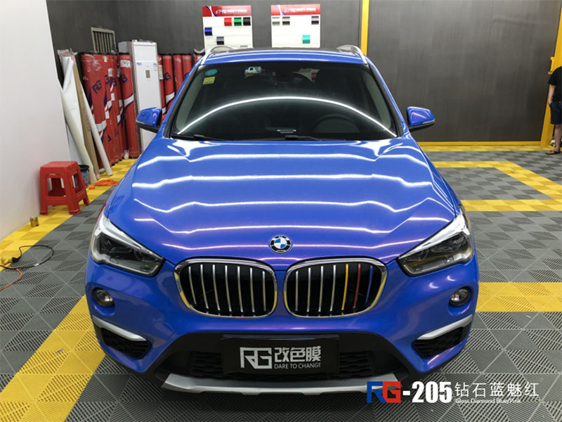 寶馬X1鉆石藍(lán)魅紅汽車車身改色膜,英國(guó)RG瑞集汽車車身改色膜