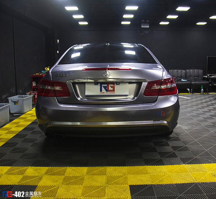 奔馳E260汽車改色,奔馳車身改色,汽車改色加盟,RG瑞集汽車改色貼膜,汽車改色培訓(xùn)