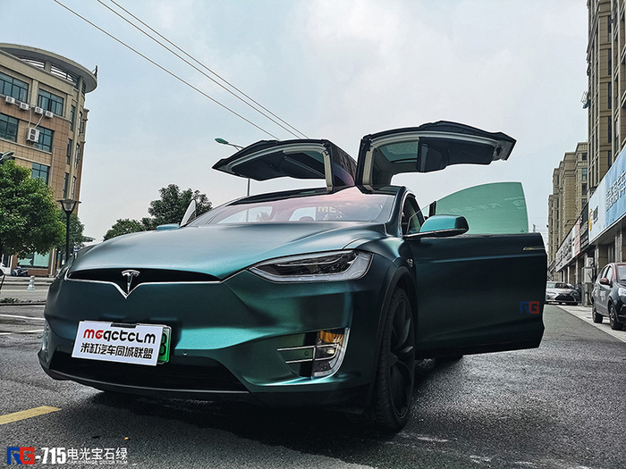 特斯拉model x汽車改色,特斯拉車身改色,汽車改色加盟,RG瑞集汽車改色貼膜,汽車改色培訓