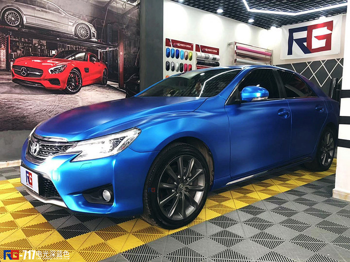 豐田銳志汽車改色,改色貼膜,豐田車身改色,汽車改色加盟,RG瑞集汽車改色貼膜,汽車改色培訓